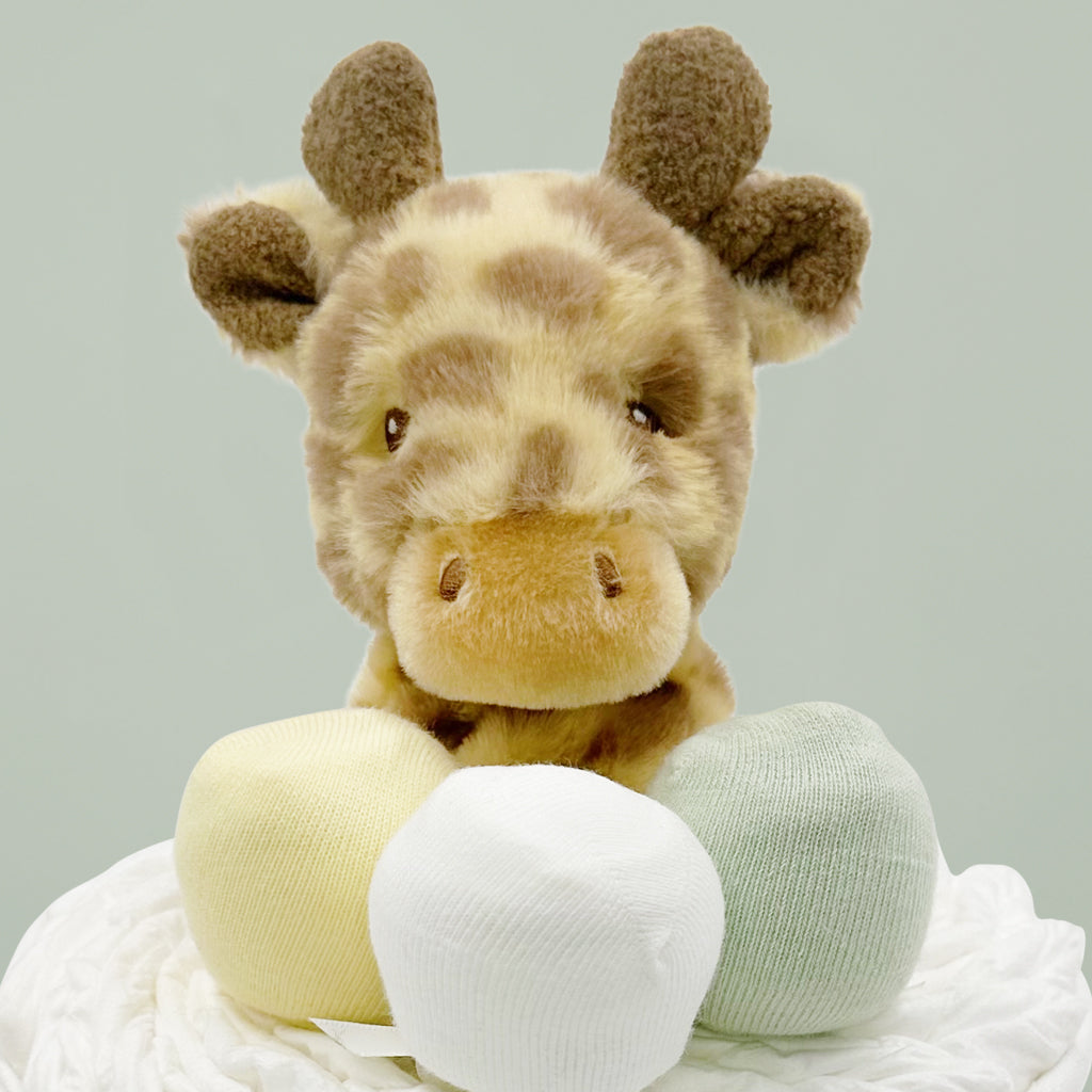 Georgie Giraffe Diaper Cake, Neutral